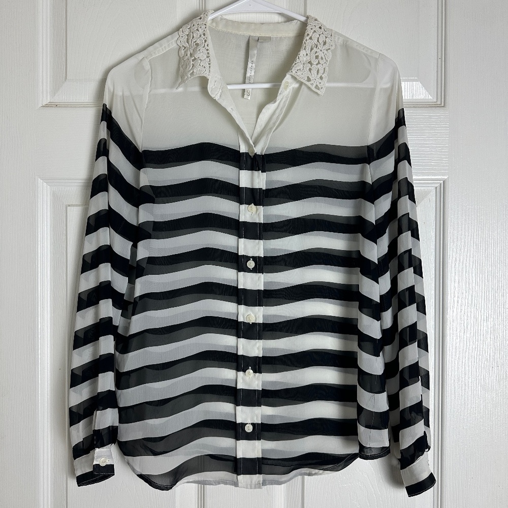 ! LC Lauren Conrad 2012 Spring Black Striped Sheer Long Sleeve Top Women Size XS
